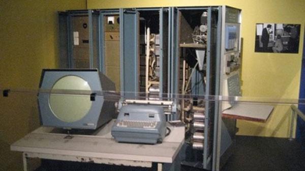 Единственная модель устройства, созданного двумя изобретателями еще до возникновения игровой индустрии как явления