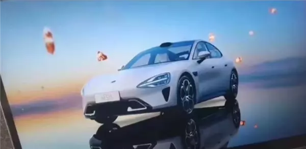 Шпионская камера засняла седан Xiaomi