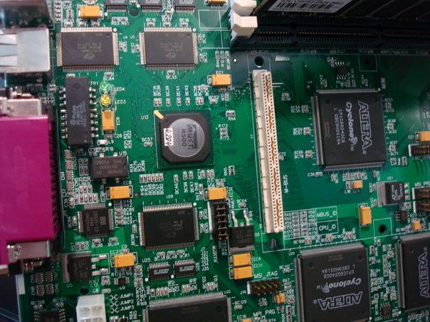 Система со SPARC-процессором МЦСТ R500