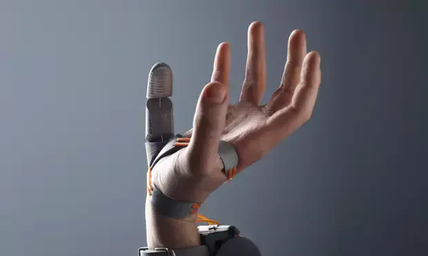 Созданы дополнительные пальцы для здоровых людей