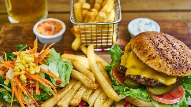 Живёте рядом с ресторанами фастфуда? Вы в группе риска по диабету!