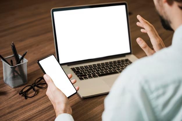 Смартфон оказался не более отвлекающим от работы фактором по сравнению с ноутбуком