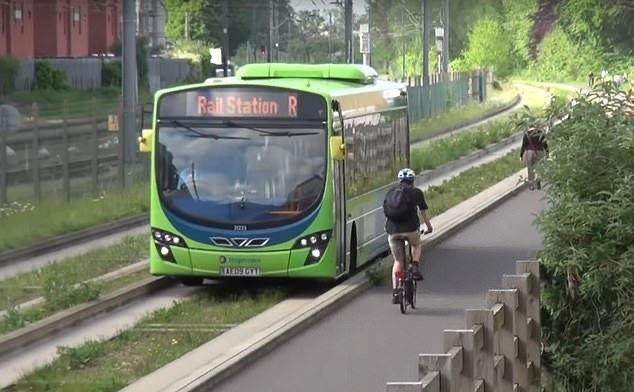 Британия построит для электробусов отдельные дороги