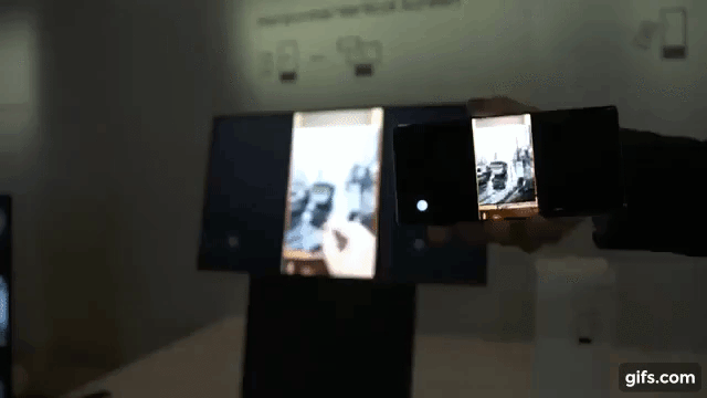 Наконец-то вышел телевизор, сделанный не для «дедов», а как продолжение смартфона