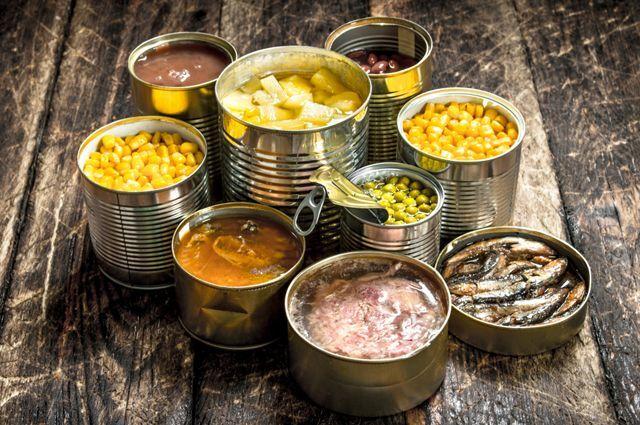 Почему вам стоит отказаться от употребления большого количества консерв