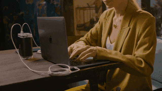 Представлен портативный аккумулятор на 40 000 мАч и со сверхбыстрой 100 Вт зарядкой за копейки