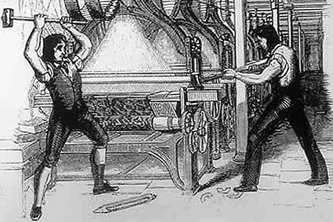 Луддиты уничтожают ткацкий станок