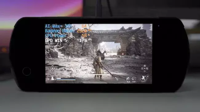 Представлена первая портативная консоль на AMD Ryzen AI Max+ 395