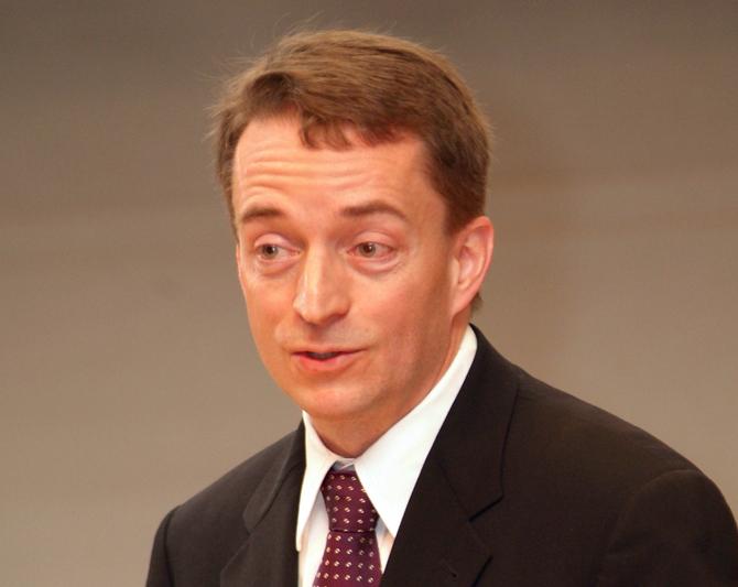 Бывший глава Intel предсказал взрыв «ИИ-пузыря» прорывом в квантовых вычислениях