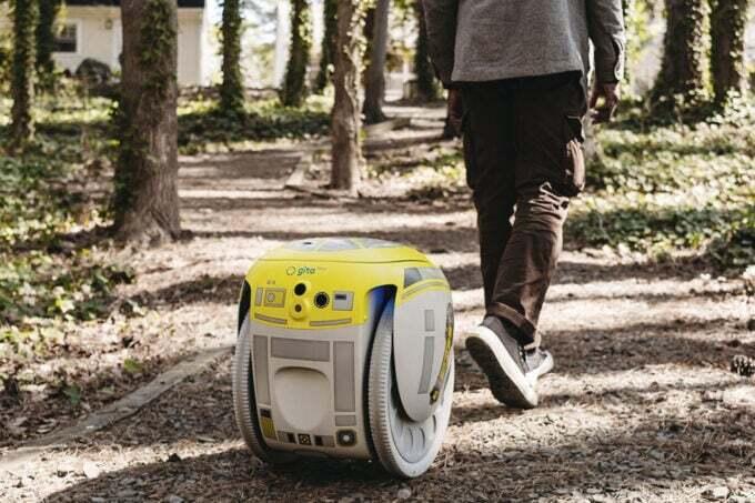 Disney представила дроида как в «Звездных войнах» за $3000