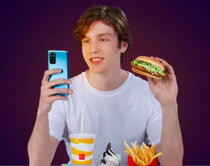 Xiaomi будет предлагать бесплатные бургеры «Макдоналдс» купившим смартфоны Redmi Note 11