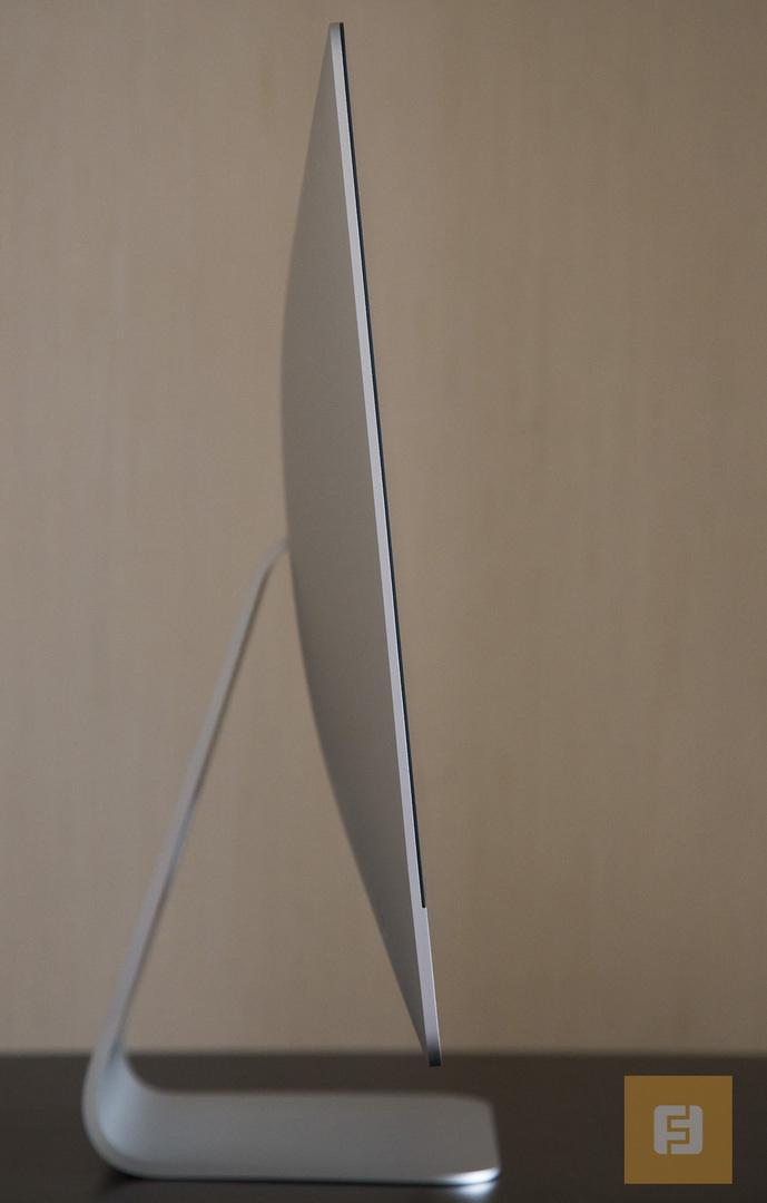 Apple iMac 21,5, вид сбоку