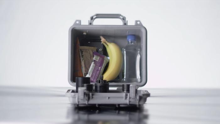 Почему люди раньше не догадались хранить бананы в колонках?