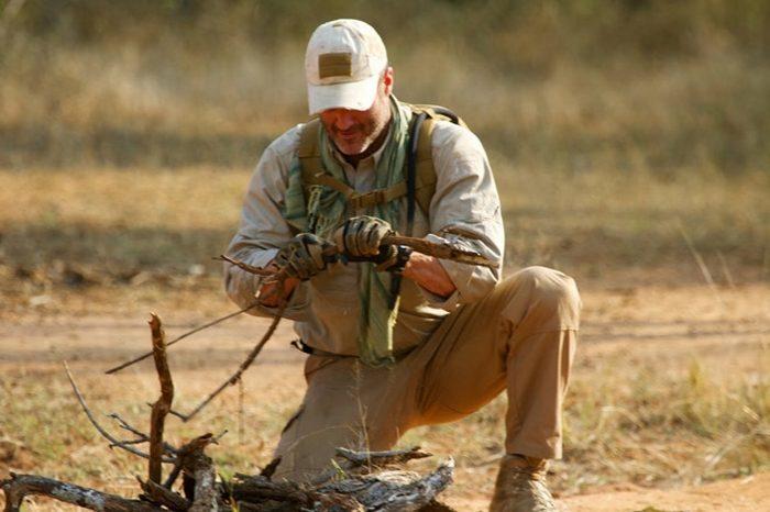 Если среди ваших друзей есть походники, выживальщики, охотники, альпинисты — не стесняйтесь спрашивать советов, они могут быть очень ценны