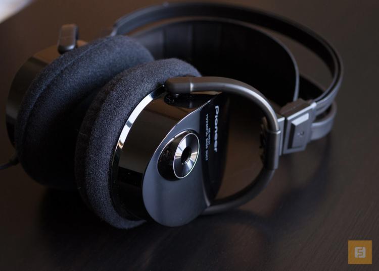 Наушники для недорогих домашних кинотеатров. Обзор Pioneer SE-M531