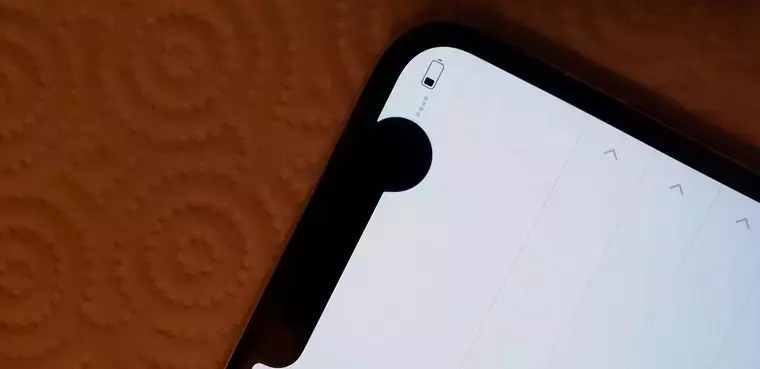 Бракованные iPhone 14 Pro получили не только «островок», но и чёрную дыру