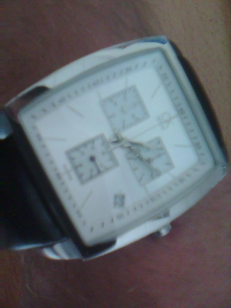 Наручные часы — снято на M-way MD-007