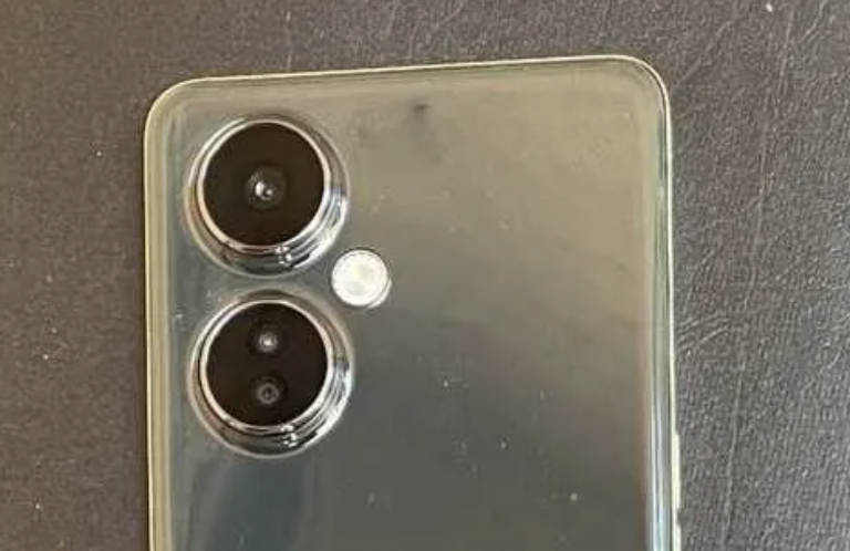 В Сеть слили фото амбициозного середняка OnePlus Nord CE 3