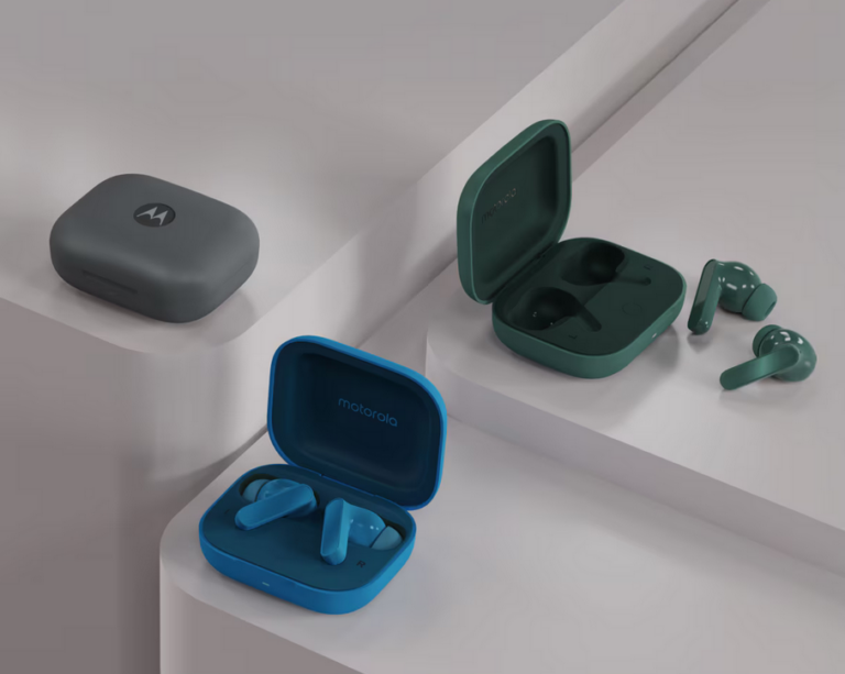 До 43 часов работы: Motorola выпустила глобально дешевые наушники Moto Buds Bass
