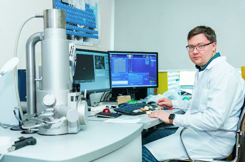 3b175303a07dea77dba6ed43bf69252729986352