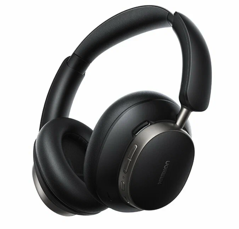 В 2025‑м россияне чаще всего покупали наушники Xiaomi и Anker