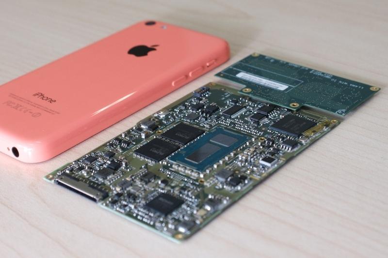 Эталонная плата для сборки планшетов с Core M на борту