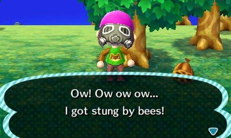 Покусали пчелы? Не беда — в противогазе не будет видно опухшего лица мэра, которое бывает каждый раз, когда пчелы нападают на героя