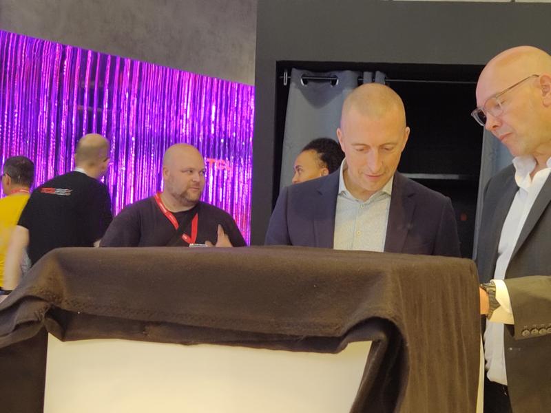 4e51cf126e62883144e0d9bbde65aa5c3e45582e