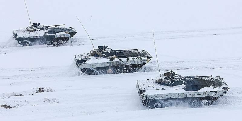 Видео: Россия проводит учения по остановке условного противника в Арктике