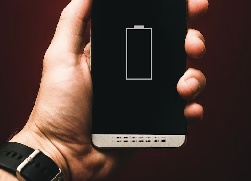 Литий-ионные батареи — прошлый век: ученые освоили быструю зарядку литий-металлических