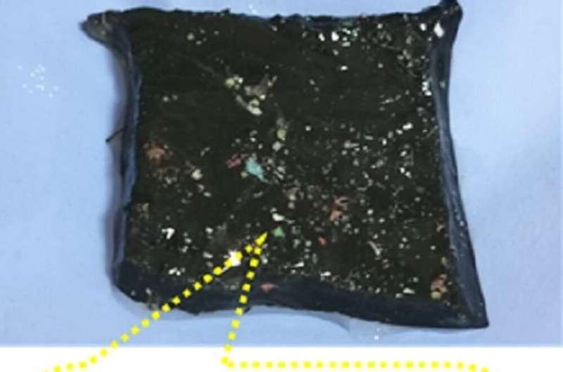 Ученые создали гидрогель для удаления микропластика из воды