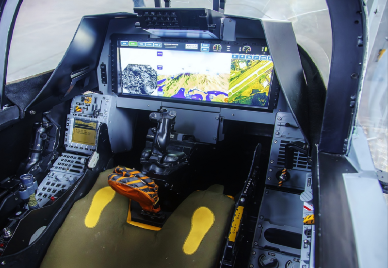 Кокпит бразильского "грипен"