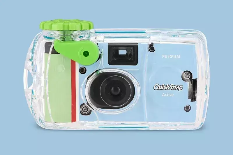 Fujifilm выпустит две новые версии плёночных одноразовых фотоаппаратов QuickSnap