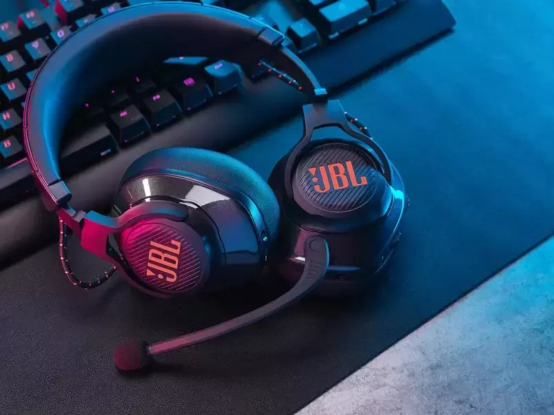 От базовых до профессиональных: JBL представил новые наушники на все случаи жизни
