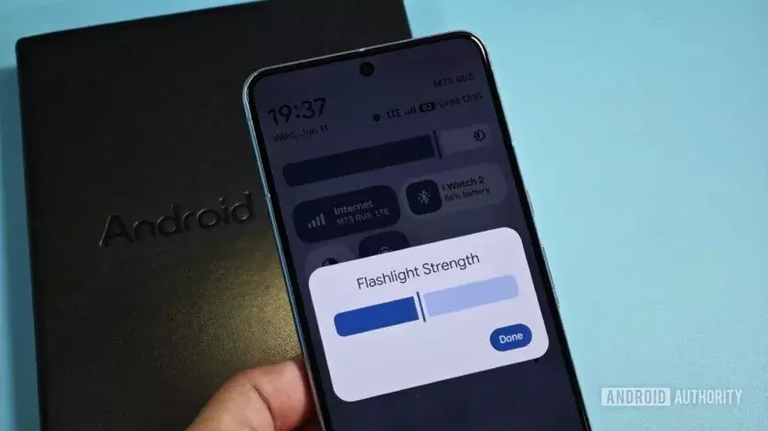 В Android наконец появилась регулировка яркости фонарика