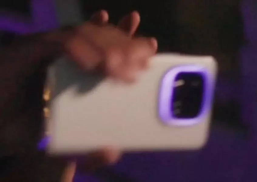 Смартфон iQOO 13 получит RGB-подсветку на задней камере: вот как это выглядит