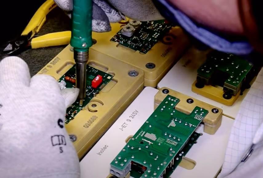 e81d140cd198af9d1104a7317853b9a6f4e9dfee