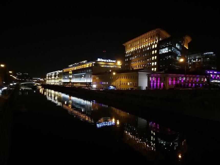 Пример фотографии на тыловые камеры Samsung Galaxy A9