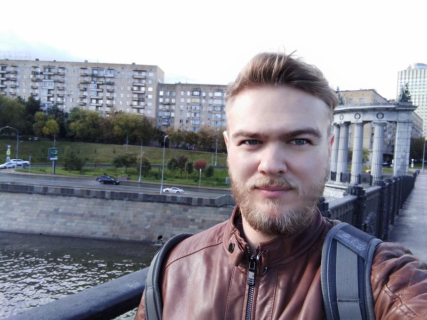 Пример фотографии на фронтальную камеру OPPO A5