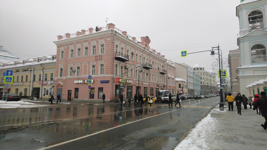 Фото с тыловой камеры Xperia XA2 Ultra (нажмите, чтобы открыть галерею)