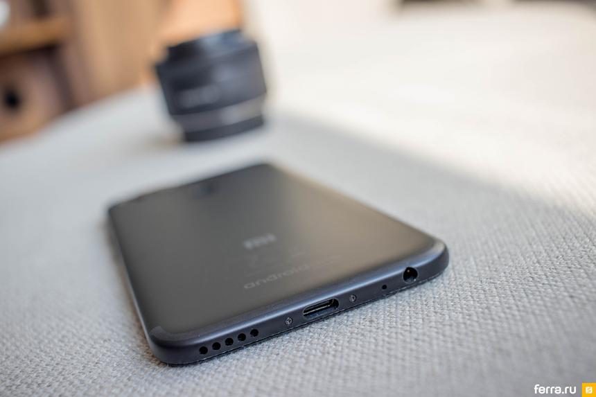 Нижняя грань Xiaomi Mi A1