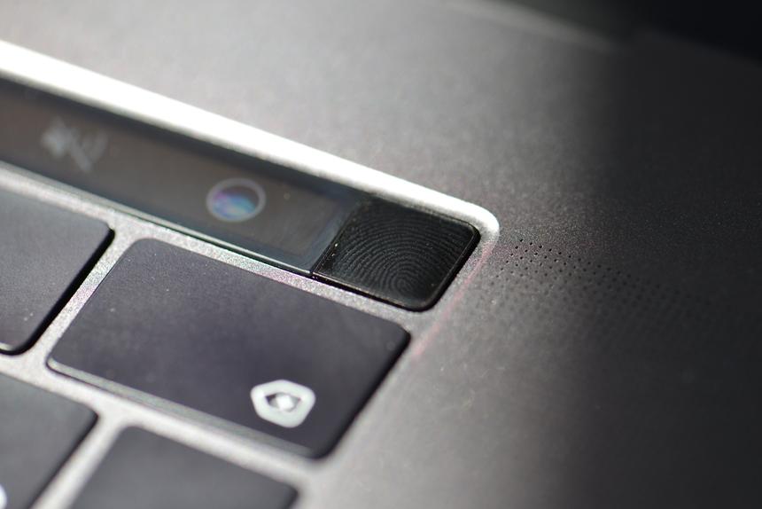 Делаем видео на MacBook Pro 15 с TouchBar