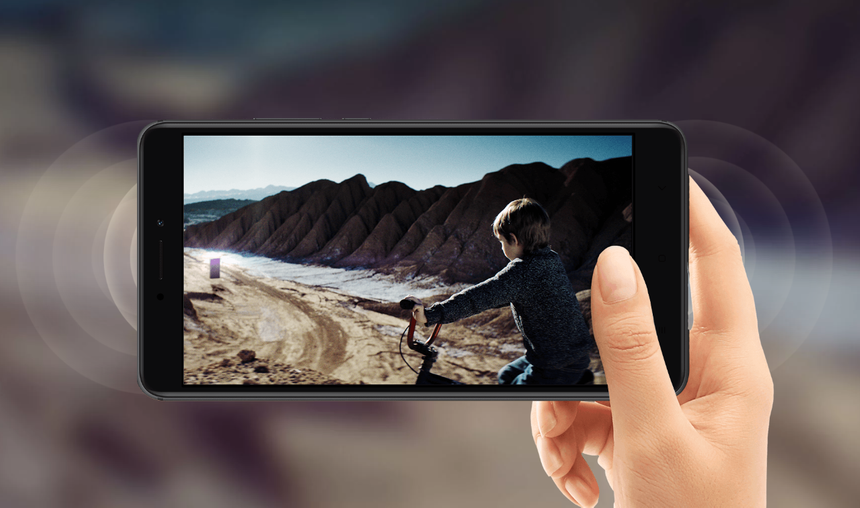 Стереодинамики в Mi Max 2 поют в разные стороны, но к качеству звука не придерёшься