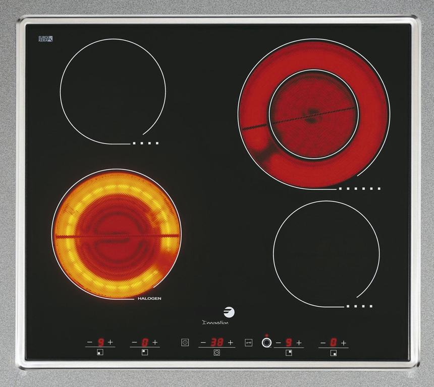 Конфорки Hi-Light и галогеновая (внизу слева)