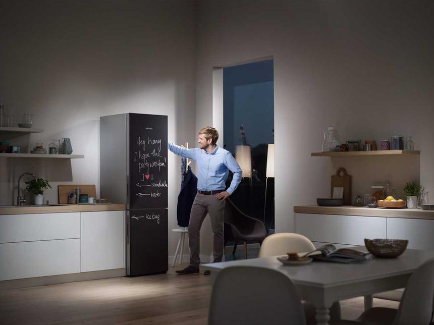 Дорогой, я рада, что ты хорошо отдохнул. Помой посуду и вынеси мусор!