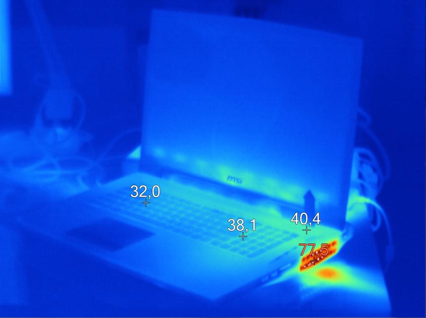 Температуры корпуса MSI GT73VR 6RE Titan SLI 4k в стресс-тестировании