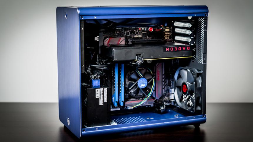 Компьютер месяца — август 2016 (фото: unlocked.newegg.com)