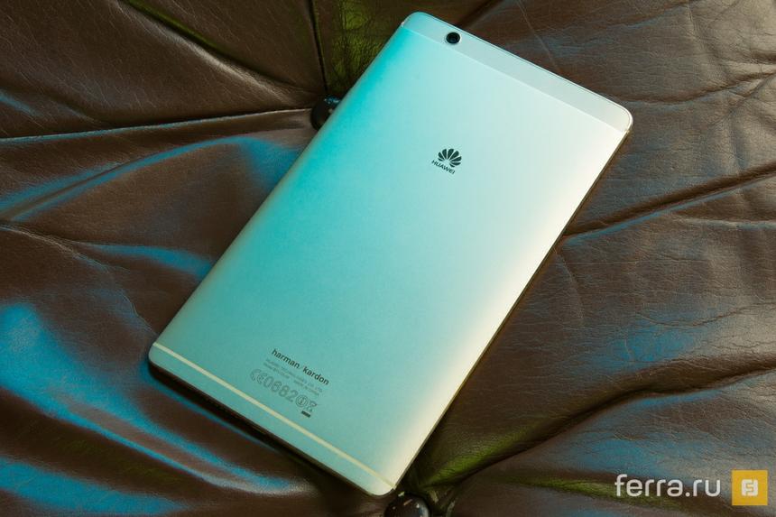 Полосы для антенн вровень с корпусом и новая матовая краска пошли MediaPad M3 на пользу