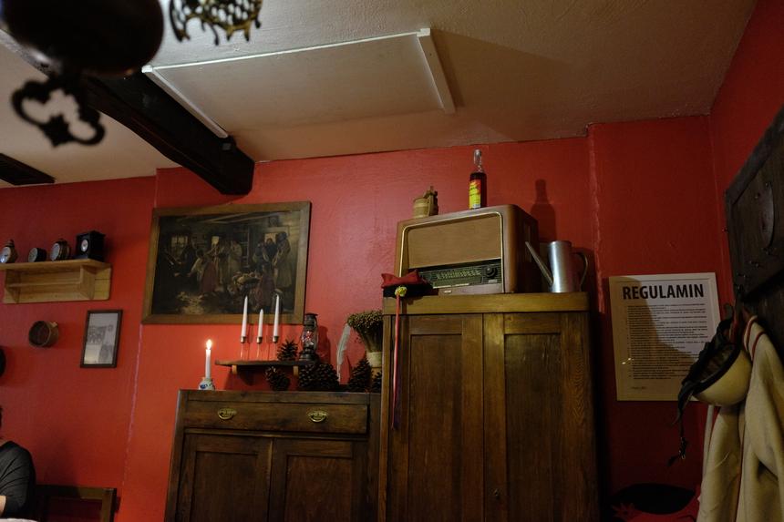 Fujifilm X70, ISO 3200, F2.8, 1/40 c