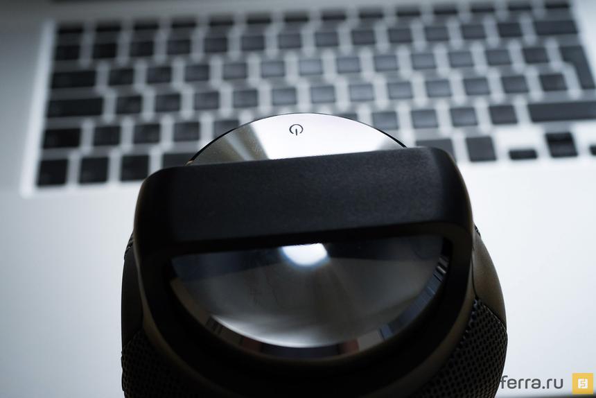 Диск включения и регулировки громкости на торце Philips BT6600B